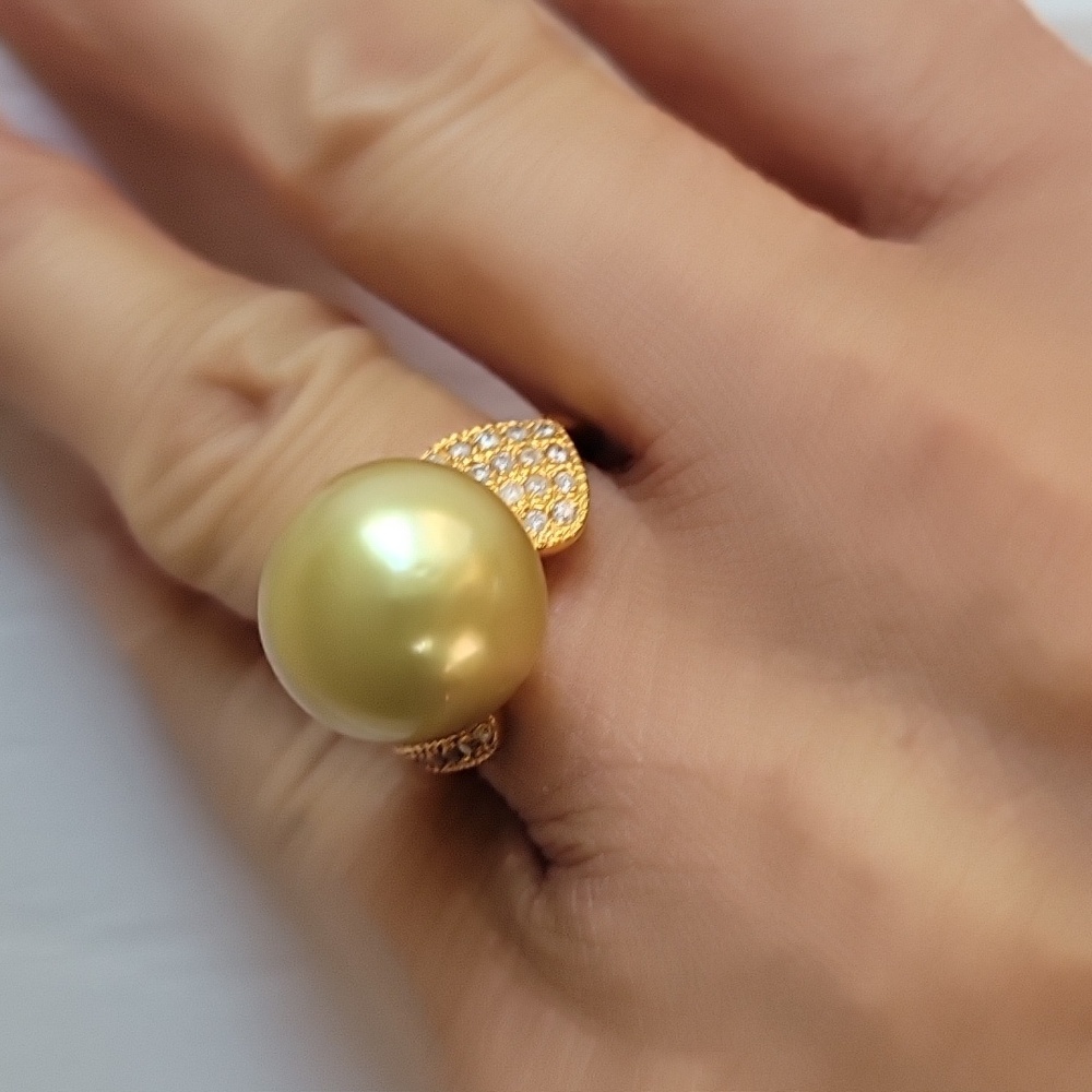 14k diamond big south sea pistachio pearl diamond ring